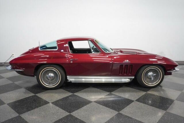 Chevrolet Corvette 1966 image number 15