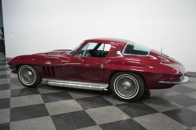 Chevrolet Corvette 1966 image number 32