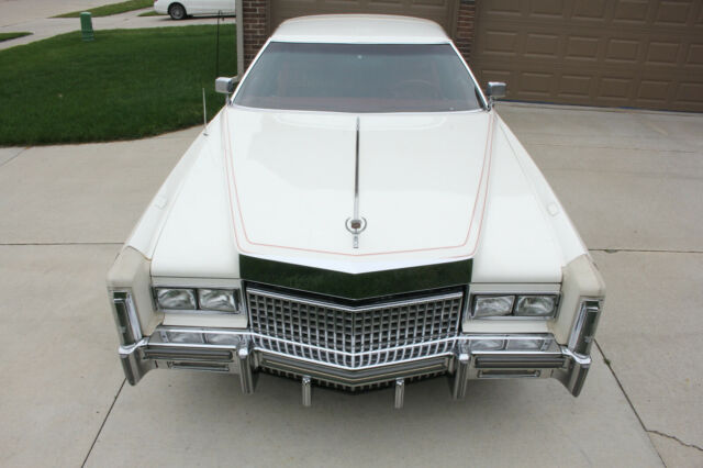 Cadillac Eldorado 1975 image number 29