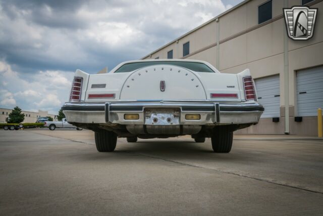 Lincoln Continental 1977 image number 13