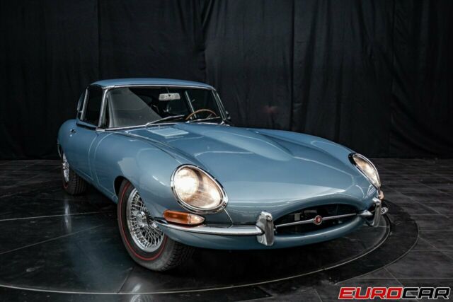 Jaguar E-Type 1966 image number 21