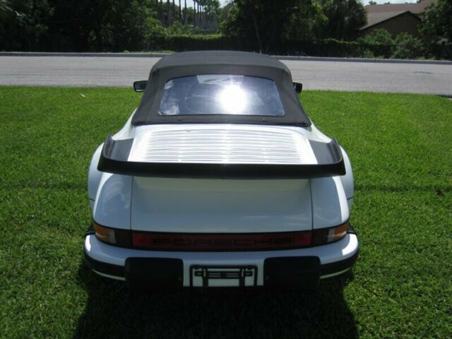 Porsche 911 1976 image number 22