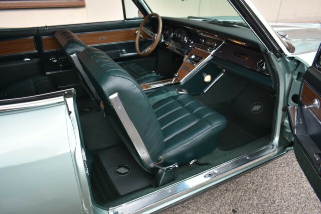 Buick Riviera 1965 image number 29