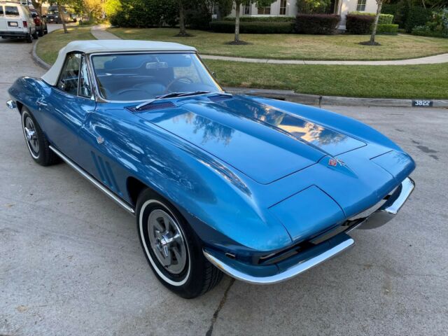 Chevrolet Corvette 1965 image number 28