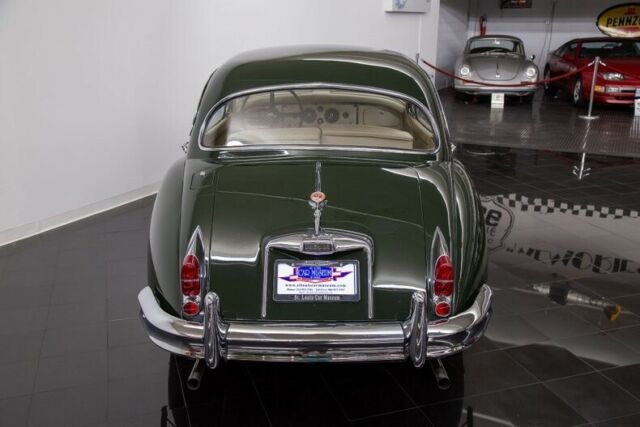 Jaguar XK150 3.8L 1961 image number 18