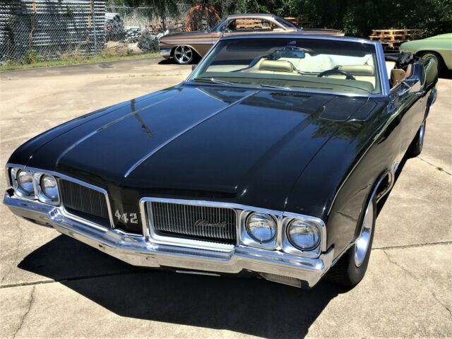 Oldsmobile Cutlass 1970 image number 1