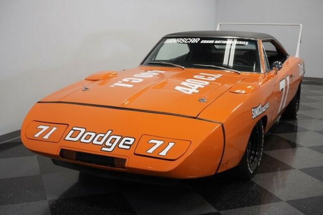 Dodge Charger 1970 image number 20