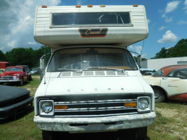 Dodge Sportsman 1978 image number 1