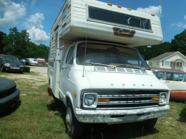 Dodge Sportsman 1978 image number 2