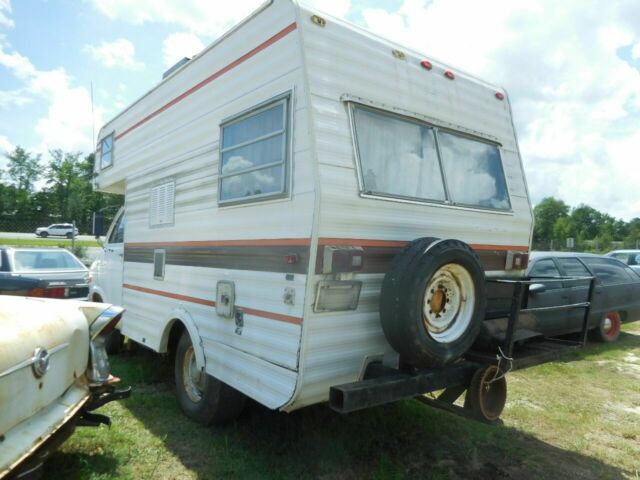 Dodge Sportsman 1978 image number 29