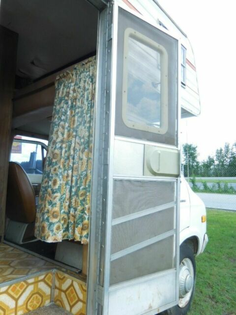 Dodge Sportsman 1978 image number 45