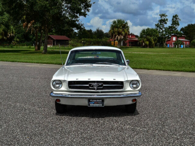 Ford Mustang 1965 image number 30