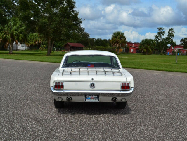 Ford Mustang 1965 image number 33