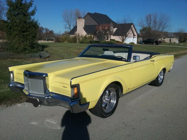 Lincoln Continental 1971 image number 19