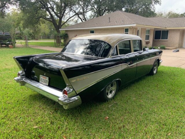 Chevrolet Bel Air/150/210 1957 image number 13