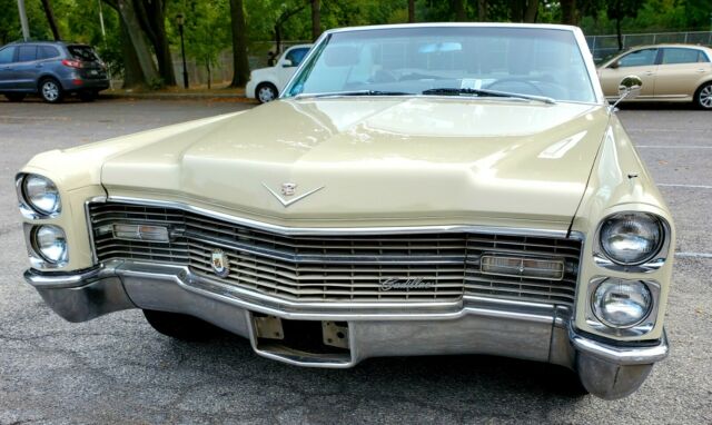 Cadillac DeVille 1966 image number 2