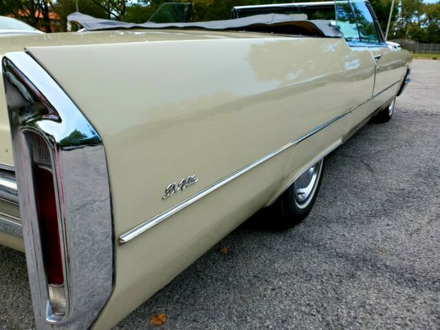 Cadillac DeVille 1966 image number 27