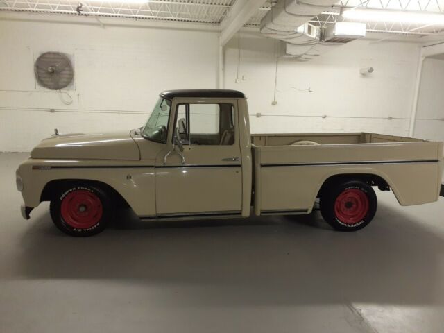 International Harvester 1000C 1968 image number 2