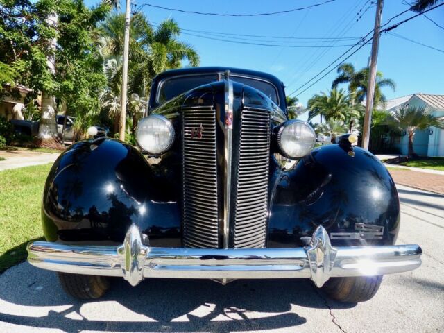 Buick Series 80 1937 image number 8