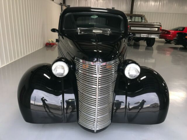 Chevrolet FIVE WINDOW COUPE 1938 image number 6