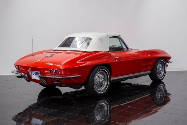 Chevrolet Corvette 1964 image number 35