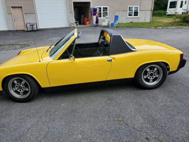 Porsche 914 1975 image number 0