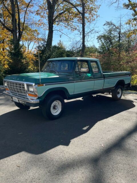 Ford F-250 1978 image number 0