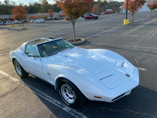 Chevrolet Corvette 1974 image number 0