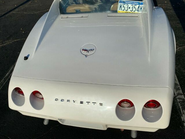 Chevrolet Corvette 1974 image number 23