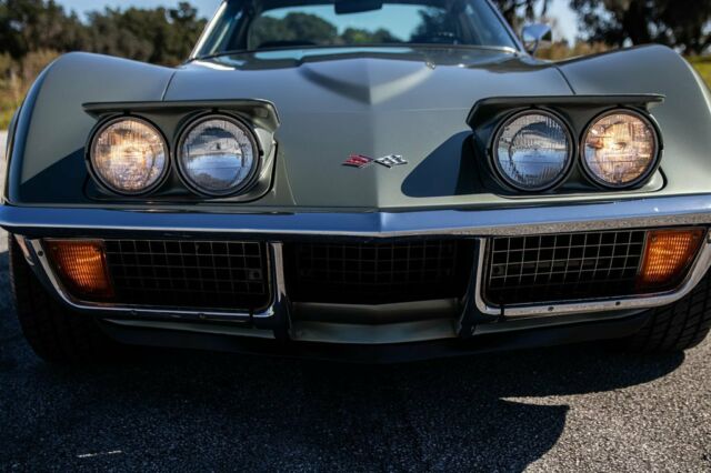 Chevrolet Corvette 1972 image number 33