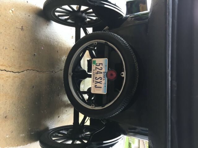 Ford Model T 1924 image number 10