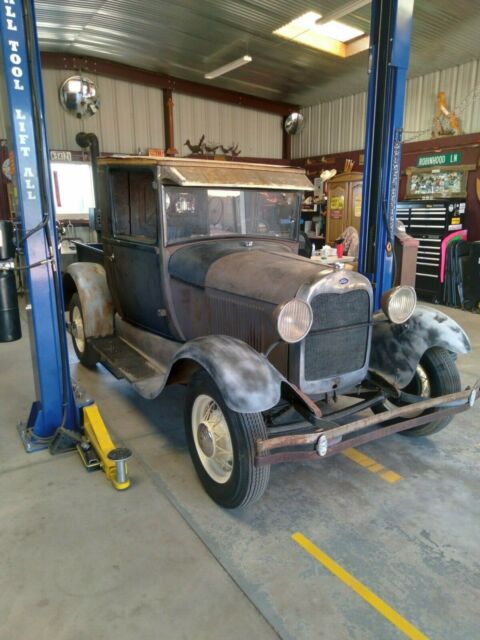 Ford Model A 1928 image number 2