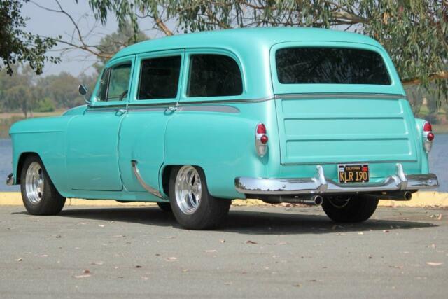 Chevrolet 150 Handyman Wagon 1953 image number 4