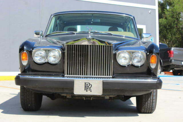 Rolls-Royce Silver Shadow 1977 image number 2