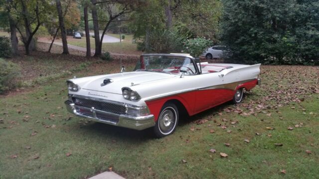 Ford Fairlane 1958 image number 12