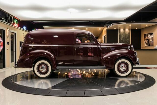 Ford Sedan Delivery 1941 image number 9