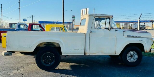 Ford F-100 1960 image number 1