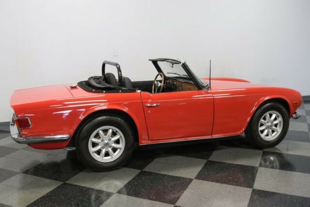 Triumph TR-6 1970 image number 14