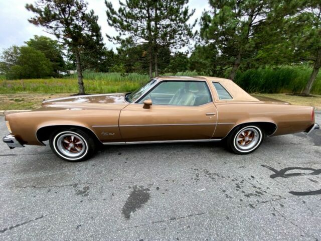 Pontiac Grand Prix SJ 1976 image number 1