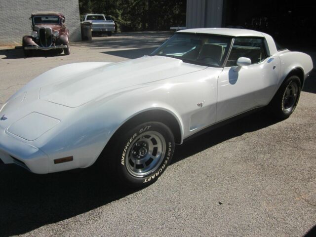 Chevrolet Corvette 1979 image number 0