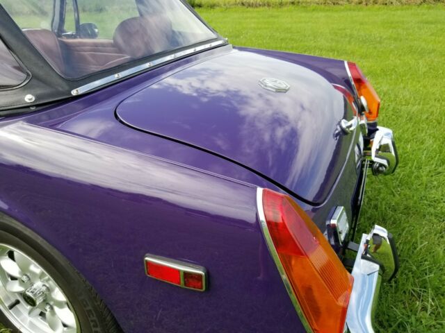 MG Midget 1974 image number 15