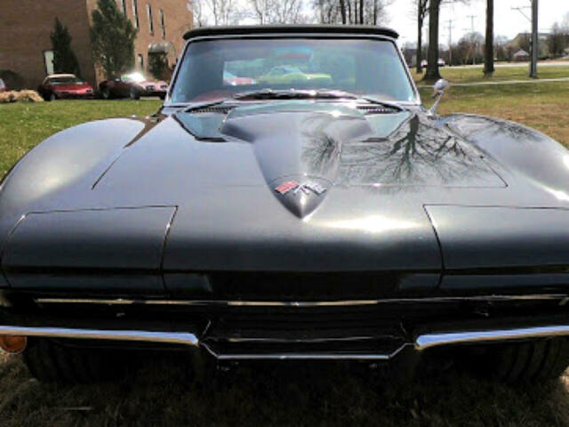 Chevrolet Corvette 1965 image number 29