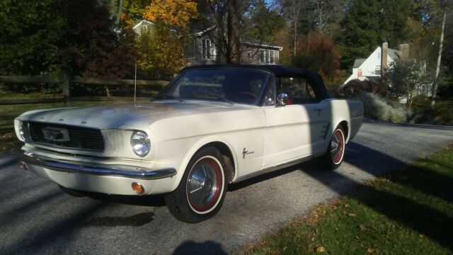 Ford Mustang 1966 image number 0