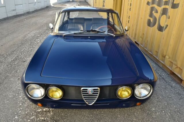 Alfa Romeo GTV 1971 image number 12