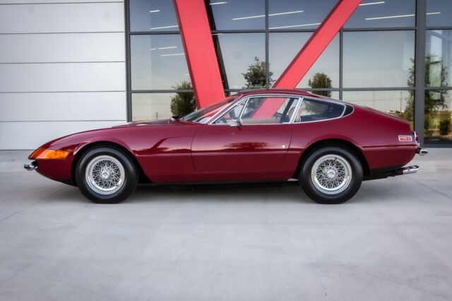 Ferrari 365 GTB/4 Daytona 1972 image number 26