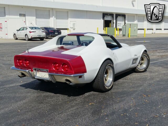 Chevrolet Corvette 1969 image number 2