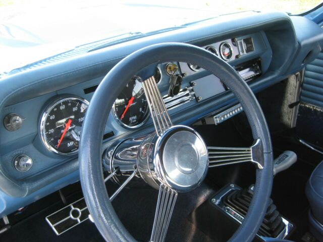 Oldsmobile Cutlass 1966 image number 27