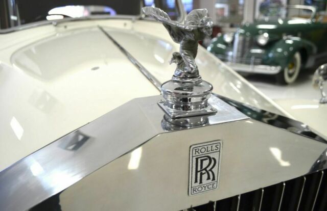 Rolls-Royce Silver Wraith 1951 image number 13