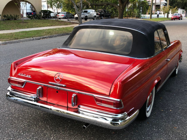 Mercedes-Benz 200-Series 1963 image number 41