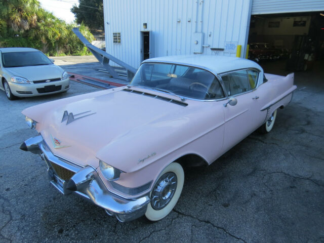 Cadillac DeVille 1957 image number 1